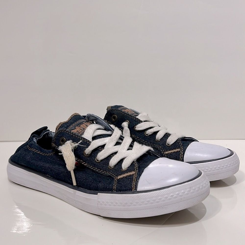 Levi’s Blue Denim‎ Slip On Lace Up Sneaker Shoes Size 8.5